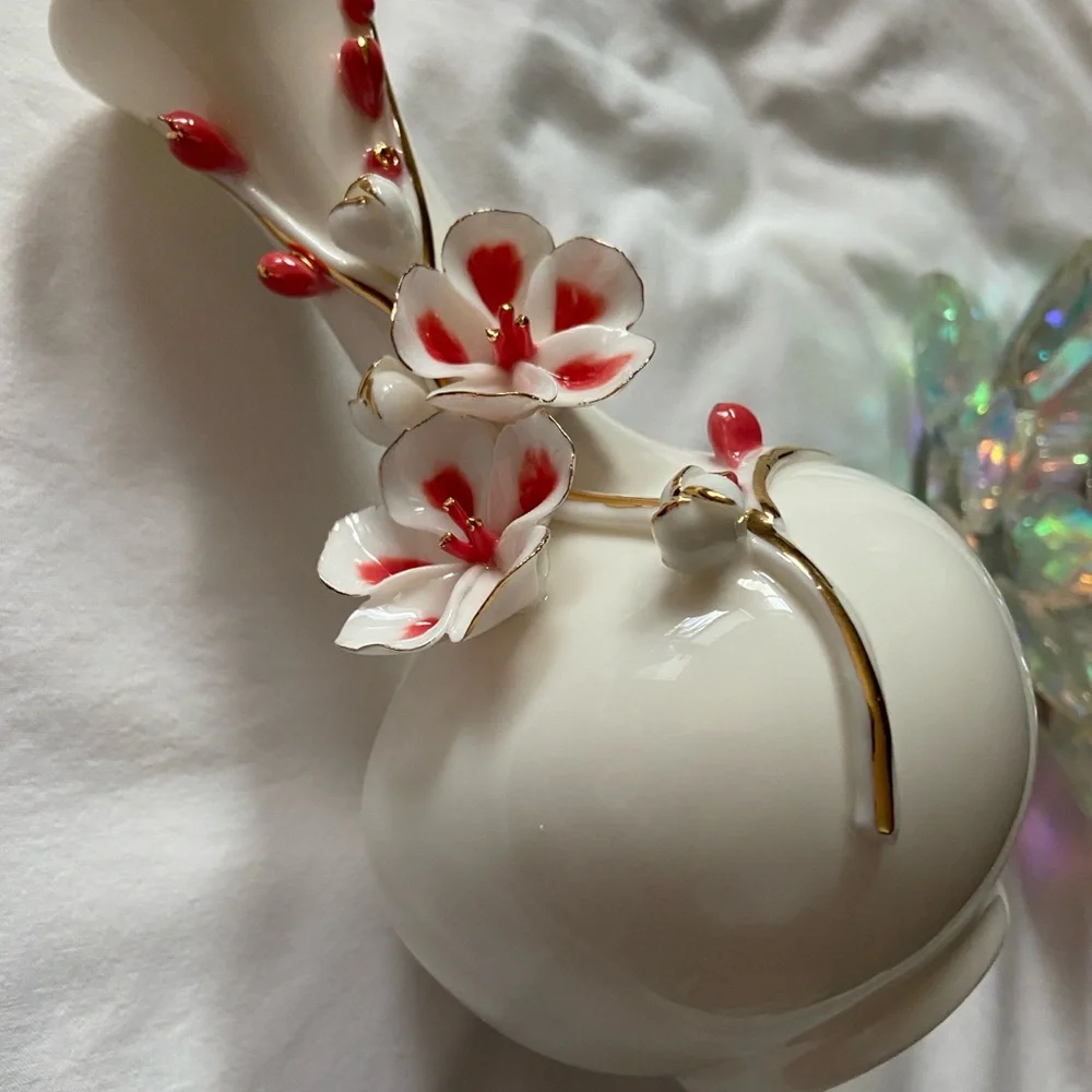 🌷NWT Delicate,Simple Beautiful,Small Bud Vase,Great 4 Flowers,Gift,Collectible🌸 - Picture 3 of 16